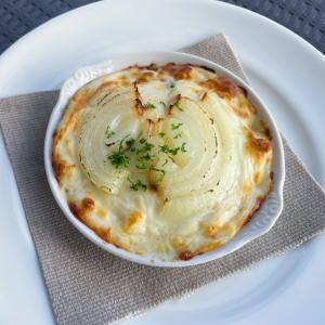 淡路牛の挽き肉と玉ねぎのグラタン