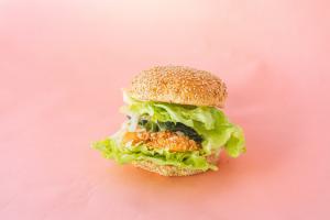 あわじ島サクラマスカツレタスバーガー