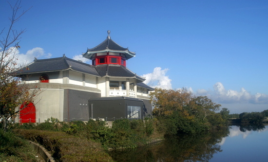 玉青館 建物外観