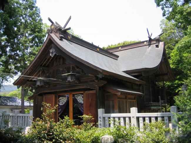 八幡神社本殿（指定は建物奥部分のみ）