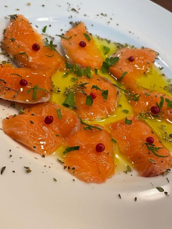 淡路島サクラマスのカルパッチョ