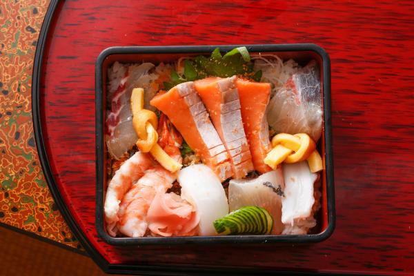 淡路島サクラマス丼