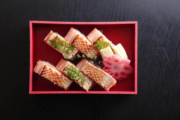 春爛漫サクラマス棒寿司