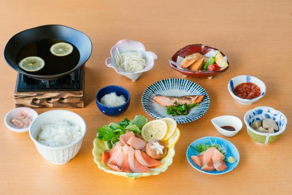 淡路島サクラマス 鬼おろしのみぞれレモン鍋コース